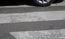 Товарен автомобил удари 74-годишна пешеходка на улица в Шумен