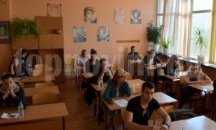 Все повече училища излизат в дървена ваканция
