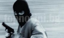 Задържаха двама младежи за въоръжени грабежи в Добрич