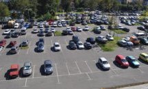 Правят паркинг за коли върху трамвайна линия в "Надежда"