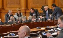 БСП търси помощ за вота на недоверие (обновена)