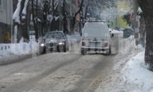 Разчистиха от снега част от общинската пътна мрежа в Шумен