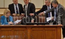 Депутатите разсекретяват доклада на „Аликс Партнърс“ с поправката „Пеевски-Цонев“