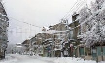 Премахват незаконните кабели на интернет доставчици в пловдивския район "Тракия"