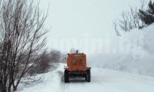 Свищовски полицаи, пожарникари и общинари спасиха паднал в 5-метрови преспи мъж
