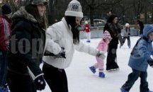 Канят варненските малчугани на безплатно шоу на лед