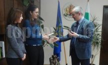 Две млади дами в Областна администрация- Русе по "Старт на кариерата"