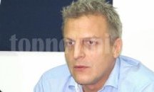 И Москов се възмути от някои промени в учебниците, били идиотизъм