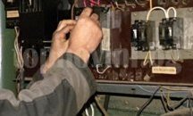 Двама крадат ток в Шуменско, хващат ги