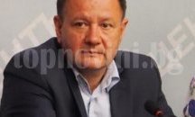Исканата оставка на ВСС е груба намеса в съдебната власт, заяви Миков