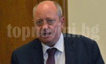 Танев: Научих от медиите, че премиерът ми иска оставката