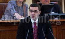 Танев бе бушон, който трябваше да изгори, смята червен депутат