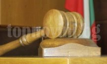 Осъдителна присъда и глоба за 38-годишен за теглене на пари в Русе и Ново село от чужда карта