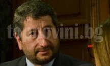 Пеевската пропагандна машина безотказно обслужва Цацаров, твърди Христо Иванов