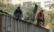 Премахват незаконните гаражи в "Южен"
