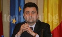 Атентаторът от Ница пратил есемес с искания за "повече оръжие" преди атаката