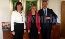35 плевенчани търсиха помощ от Мая Манолова за проблеми с "Топлофикация" и мобилните оператори