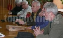 Дарител плаща отпечатването на 300 бройки от двутомника за Иван Пейчев