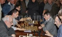 Майстори на шахмата ще мерят умове в Бургас