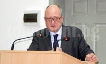 Възрастни русенци спортуваха в центъра на града