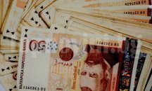 Разследват кражба на 45 000 лв. и 12 златни пендари от жилище в с. Пчелище