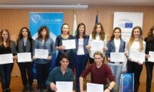 Две бургаски ученички победиха в конкурс, ще пътуват до Брюксел