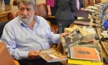 Поискаха оставката на Вежди Рашидов заради финансирането на театрите
