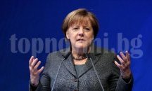 Меркел против затварянето на балканския маршрут за бежанци