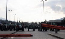 Блокадата на границата остава, преговорите се провалиха
