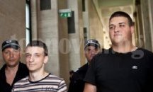 Крадци опитали да изкъртят с кирка климатик на тотото в Бургас