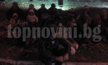 Спипаха каналджия с 21 нелегални имигранти в „Меден рудник”