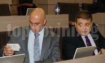 БСП-Бургас: Кажете кой управлява общината - Николов или Борисов
