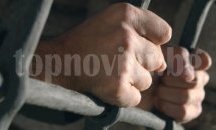 Задържаха двама рецидивисти за кражба на кабел от жп гара