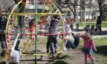 В яслите в Добрич приемат деца целогодишно