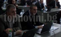 Христо Котов: Няма да се заплаща такса за движение по общинските пътища