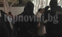 Още 20 души са арестувани при спецакцията на МВР във Варна