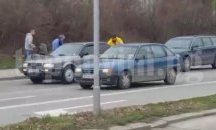 Двама младежи от село Тополи са задържани за саморазправа на пътя