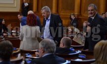 Изборни секции в чужбина ще има само в български посолства и консулства