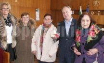 Кметът на Търговище получи мартеница от Дневния дом за възрастни хора