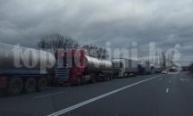 Спряха движението на ТИР-ове над 12 тона по Е-79 и пътя Симитли - Гоце Делчев