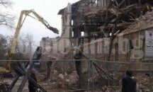 Протестират срещу събарянето на тютюневия склад в Пловдив