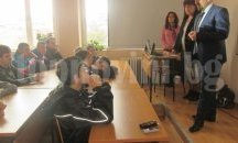 Плевенска гимназия проведе първата виртуална разходка в най-големия европейски център за ядрени изследвания