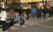Полицаите от Благоевград също излязоха на протест