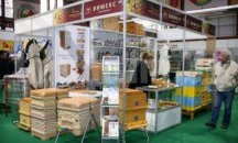 Над 75 фирми участват в изложението „Пчеломания” в Добрич