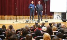 Областният управител на Добрич поздрави Илиана Балийска по случай 35 г. сценична дейност