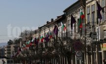 С вой на сирени Велико Търново ще отбележи Деня на Ботев