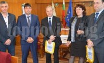 Млади ротарианци от Плевен организират Коледна акция "Купи и дари"