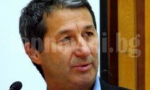 Европа е във война, но враговете не са бежанци и мигранти, припомни Владимир Каролев