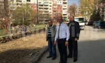Изграждат паркинг пред 51 блок в пловдивския квартал "Тракия"