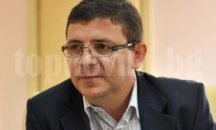 ДПС предпочита предсрочен вот пред подкрепа за ГЕРБ, каза Рушен Риза